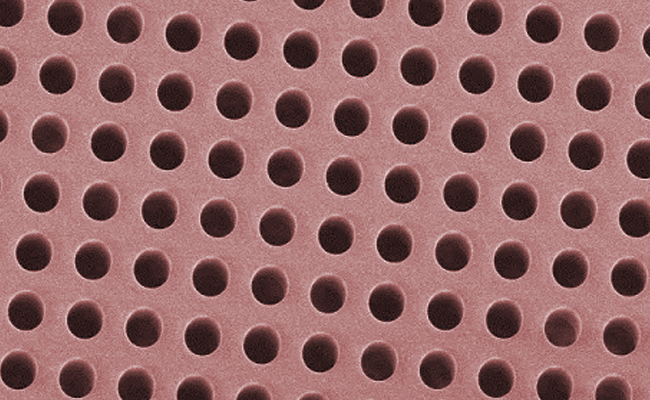 激光打孔在薄膜加工中的精度、效率與局限性探討